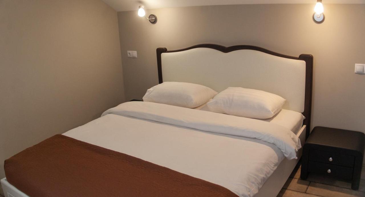 Biplan Hotel Daugavpils Esterno foto