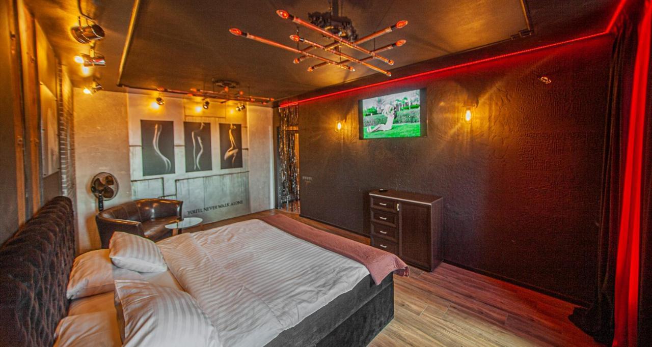 Biplan Hotel Daugavpils Esterno foto