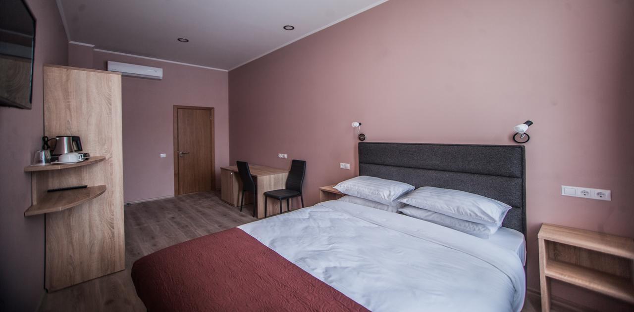 Biplan Hotel Daugavpils Esterno foto