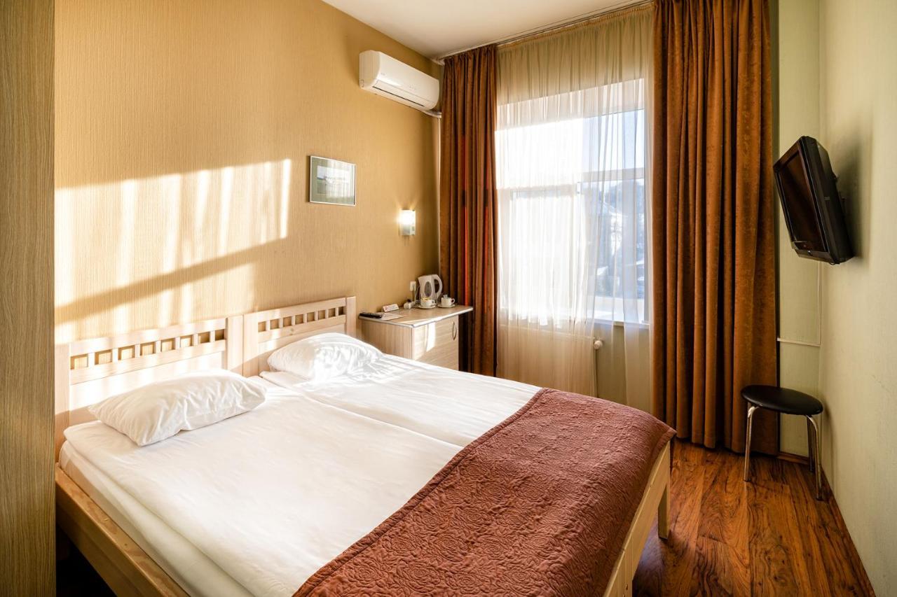 Biplan Hotel Daugavpils Esterno foto