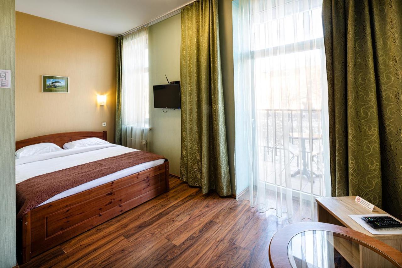 Biplan Hotel Daugavpils Esterno foto